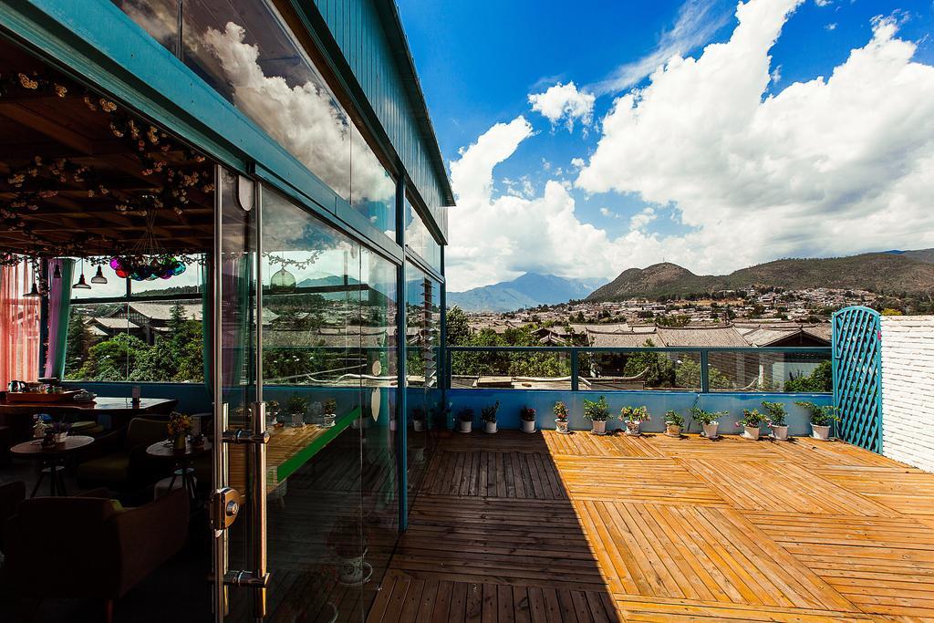 Lijiang Flower Theme Hostel Exterior photo